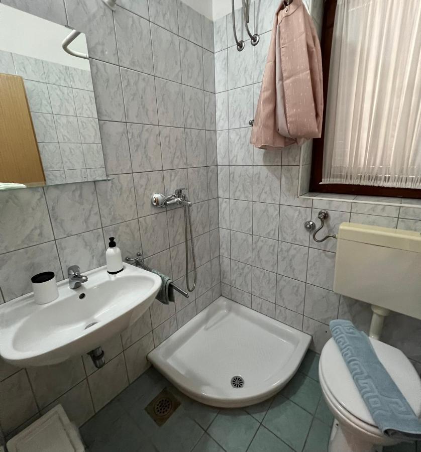 Linc Rooms & Apartments Банджоле Экстерьер фото
