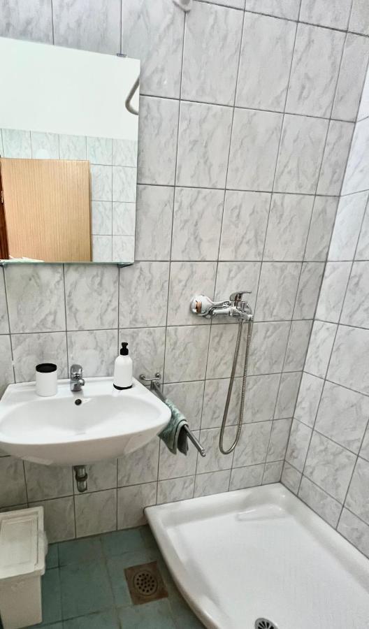 Linc Rooms & Apartments Банджоле Экстерьер фото